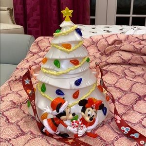 Disney Parks White Christmas Tree popcorn bucket